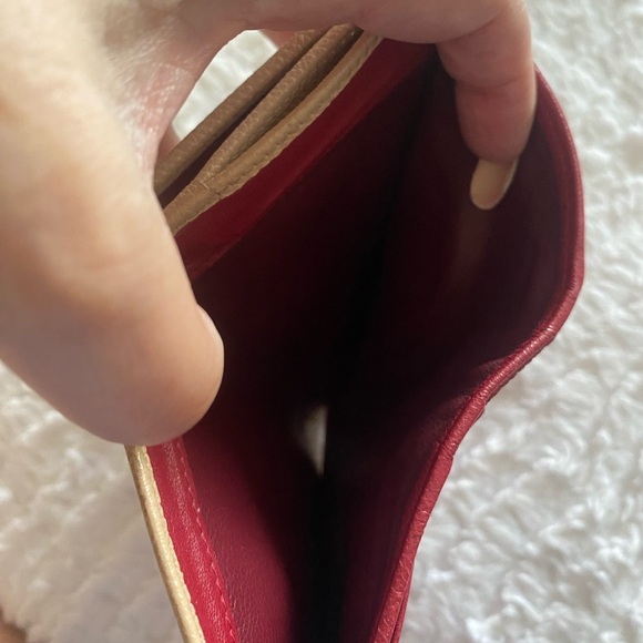 Bvlgari Leather Bifold Wallet. EUC - Picture 2 of 7